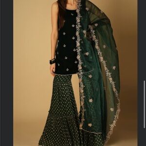 Chic Black and Gold Women's Saree Blouse Skirt Set